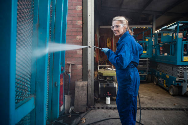 Best Pressure Washing Contractors  in Reedley, CA